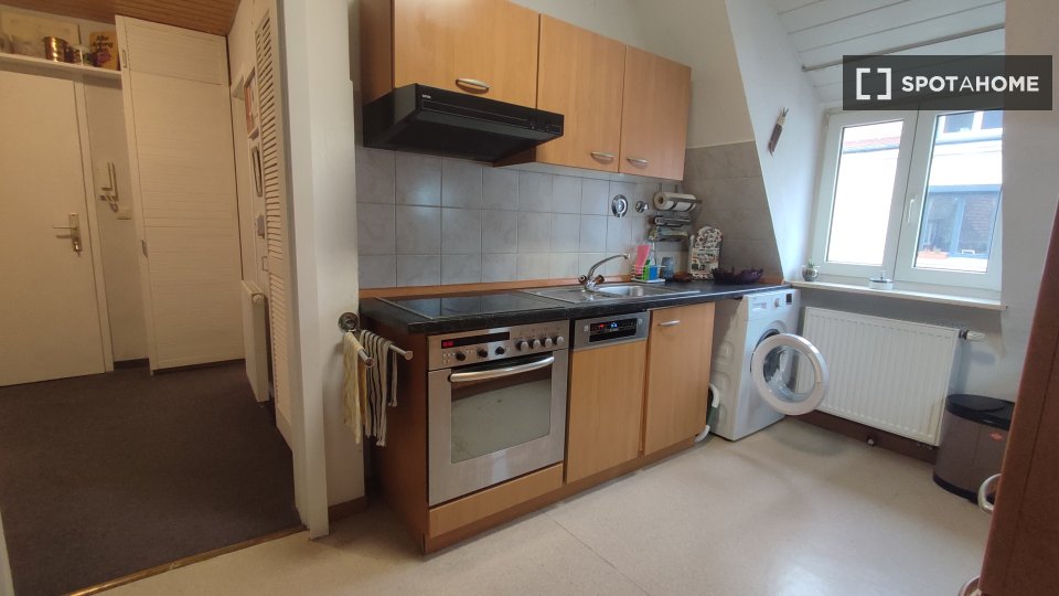 Apartment mono Stuttgart, 60m² — photo 22