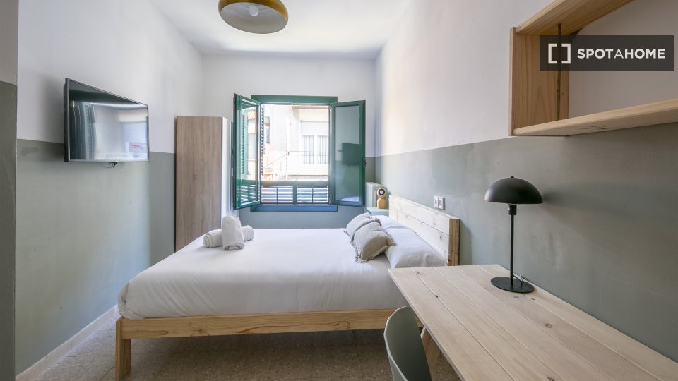 Double room Barcelona, 14 beds — photo 7