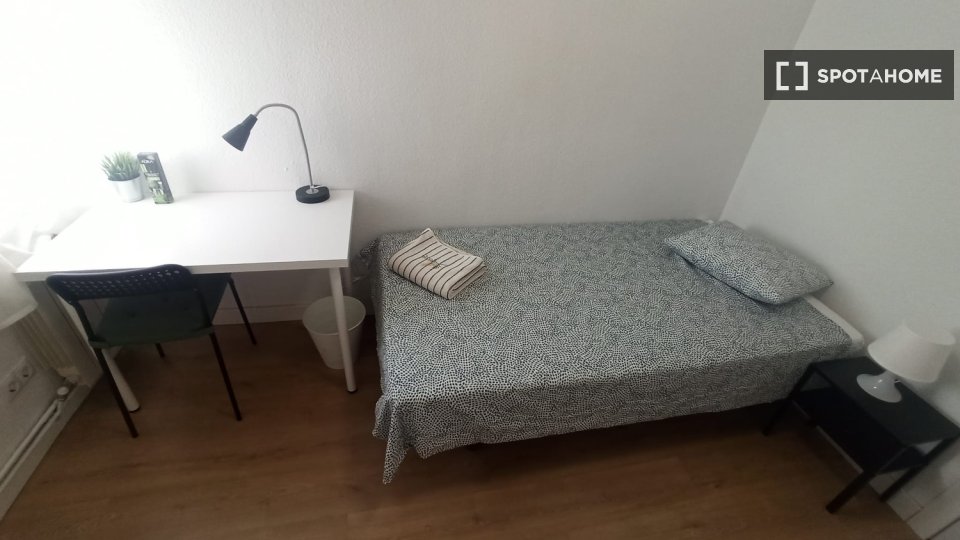 Camera doppia Madrid, 4 camere — foto 9