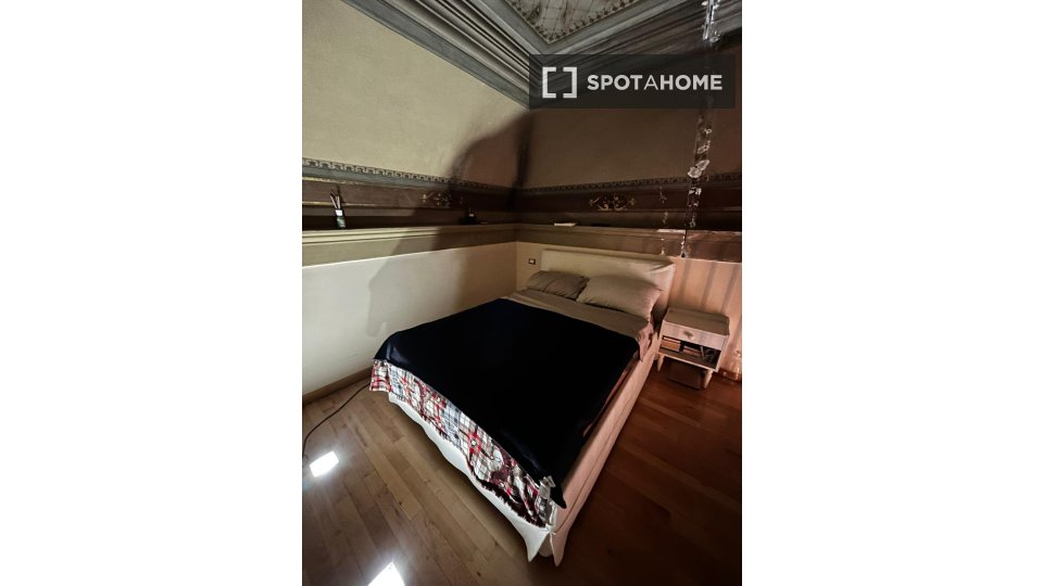 Double room Rome, 3 beds — photo 19