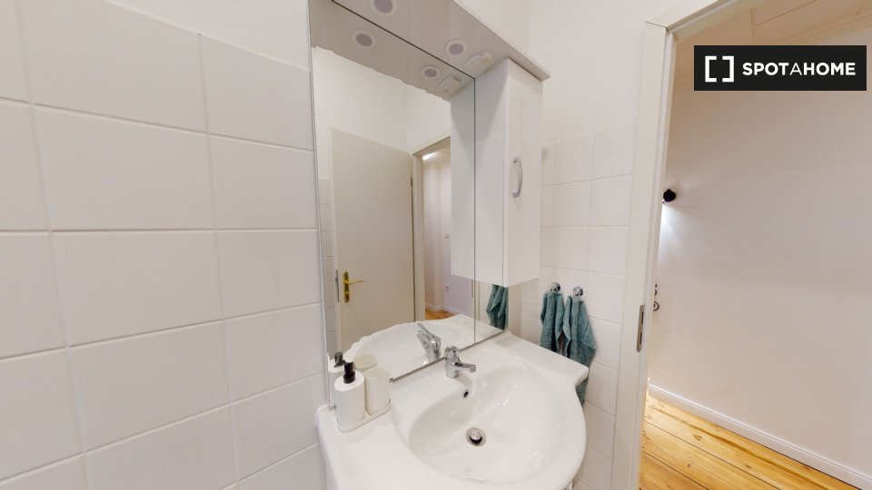 Apartment Berlin, 2 beds, 77m² — photo 5
