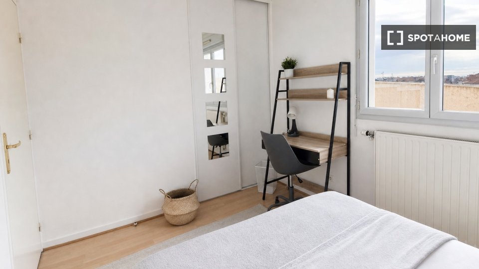 Double room Lyon, 6 beds — photo 37