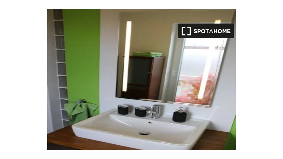 Apartment Berlin, 6 beds — photo 13