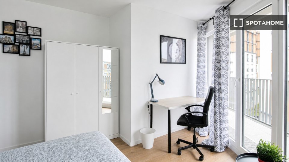Chambre double Paris, 4 chambres — photo 26
