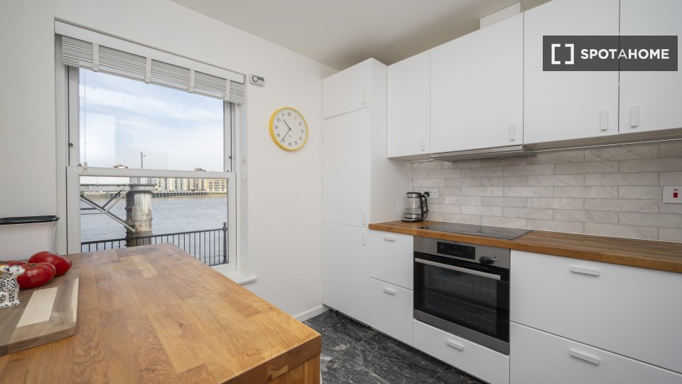 Apartment London, 2 beds, 63m² — photo 1