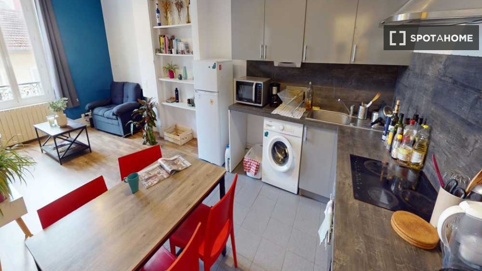 Camera doppia Lione, 3 camere, 80m² — foto 12