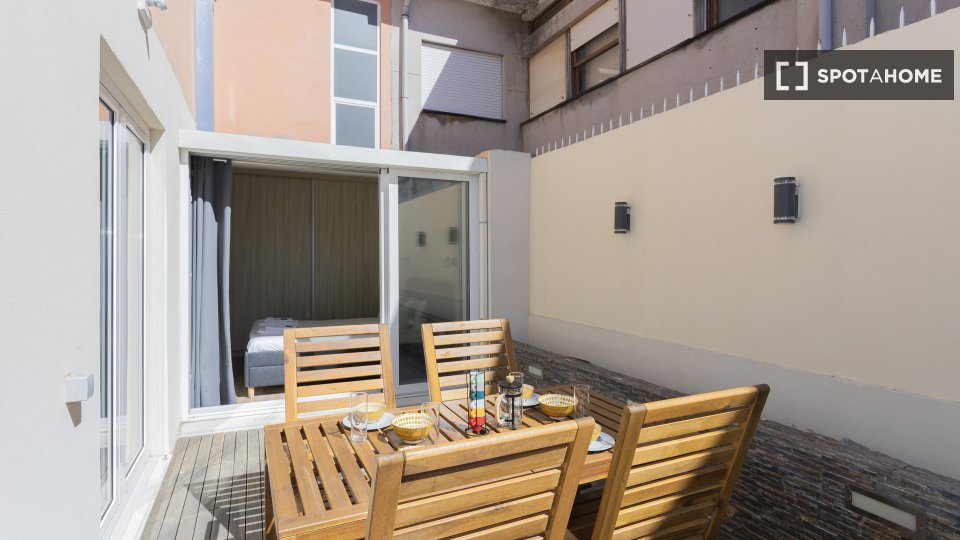 Apartment Porto, 3 beds, 95m² — photo 2