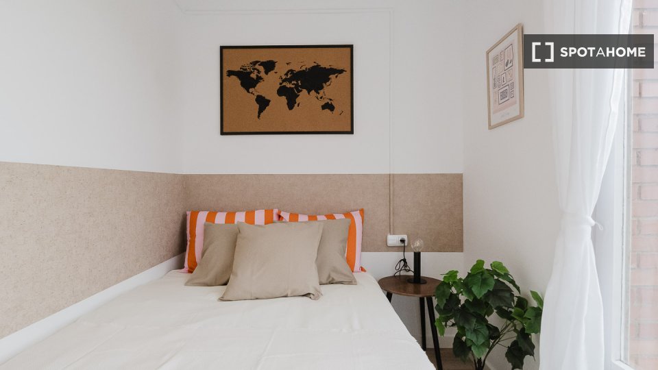 Double room Barcelona, 8 beds, 220m² — photo 22