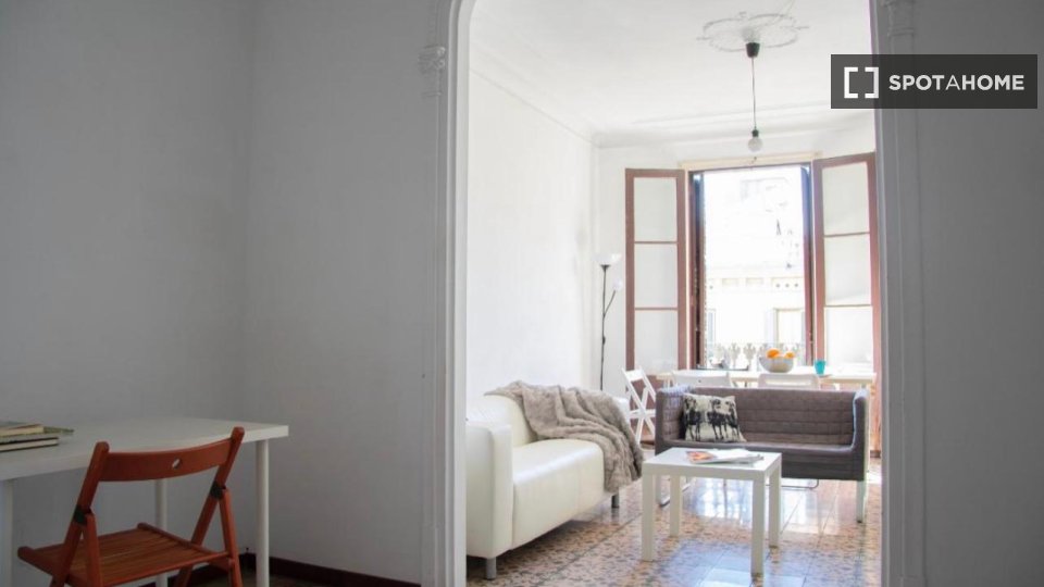 Double room Barcelona, 5 beds, 100m² — photo 12