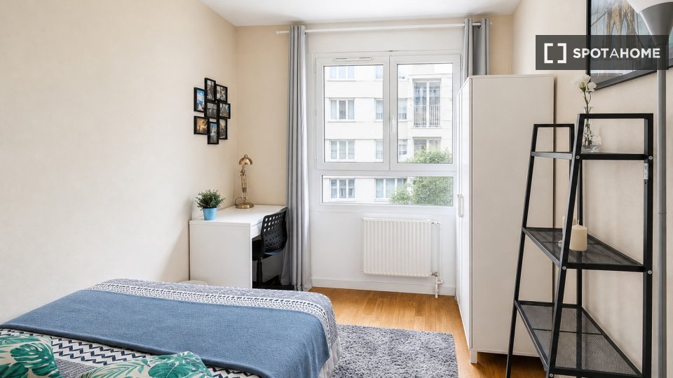 Chambre double Paris, 4 chambres — photo 32