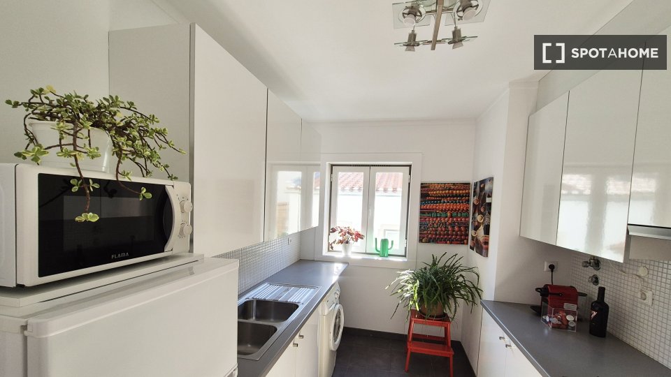 Apartment mono Lisbon, 61m² — photo 21