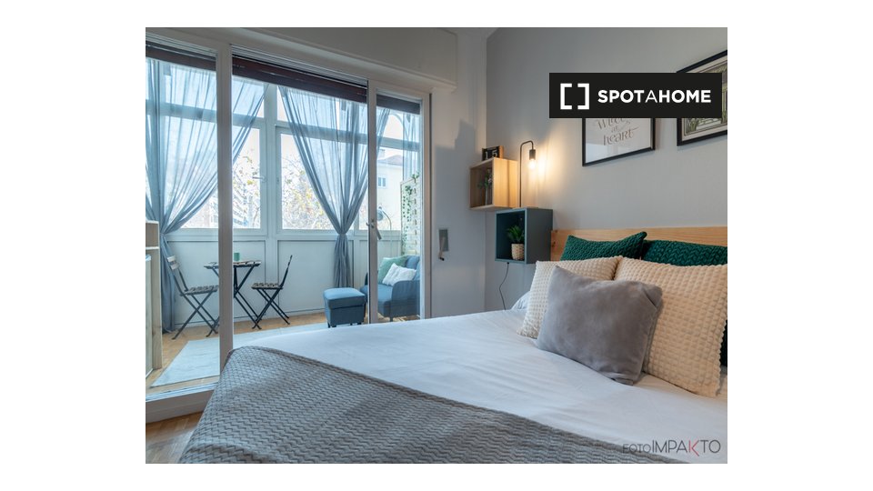 Double room Madrid, 6 beds, 207m² — photo 11