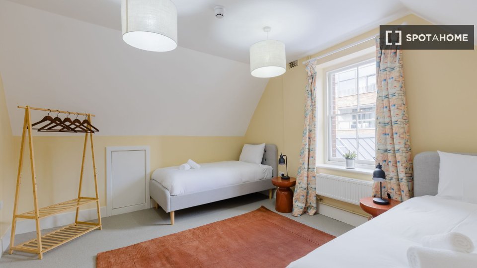 Apartment London, 2 beds — photo 13