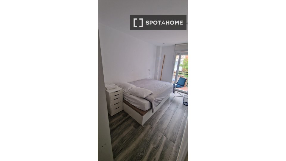 Chambre double Madrid, 3 chambres — photo 4