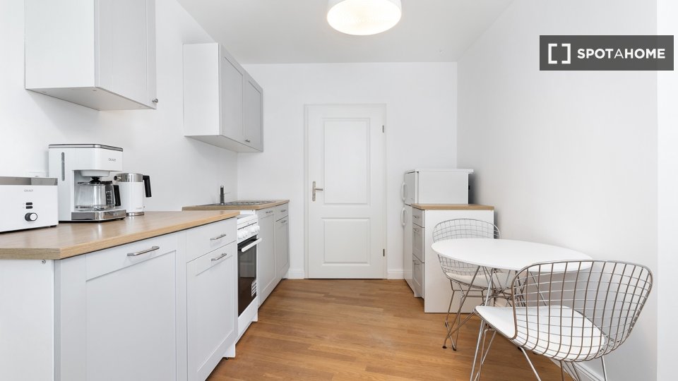 Apartment Berlin, 2 beds, 93m² — photo 17