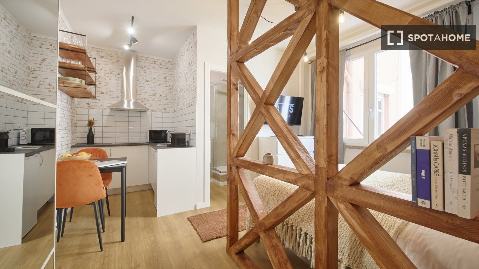 Apartment mono Lisbon — photo 17