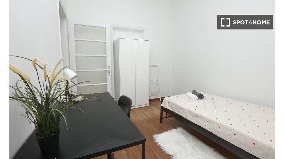 Double room Athens, 8 beds — photo 2