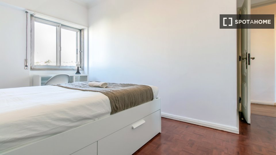 Double room Lisbon, 10 beds — photo 12