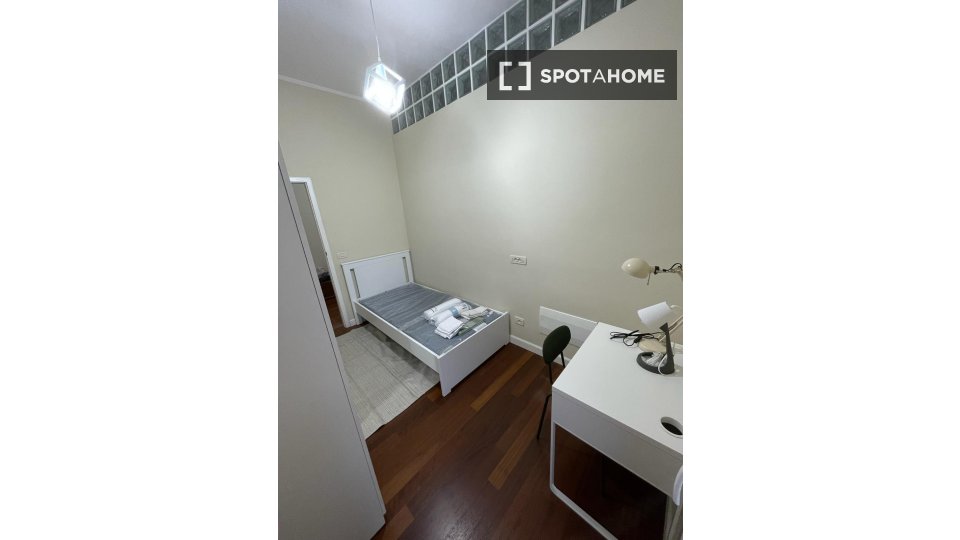 Double room Bologna, 8 beds, 185m² — photo 12