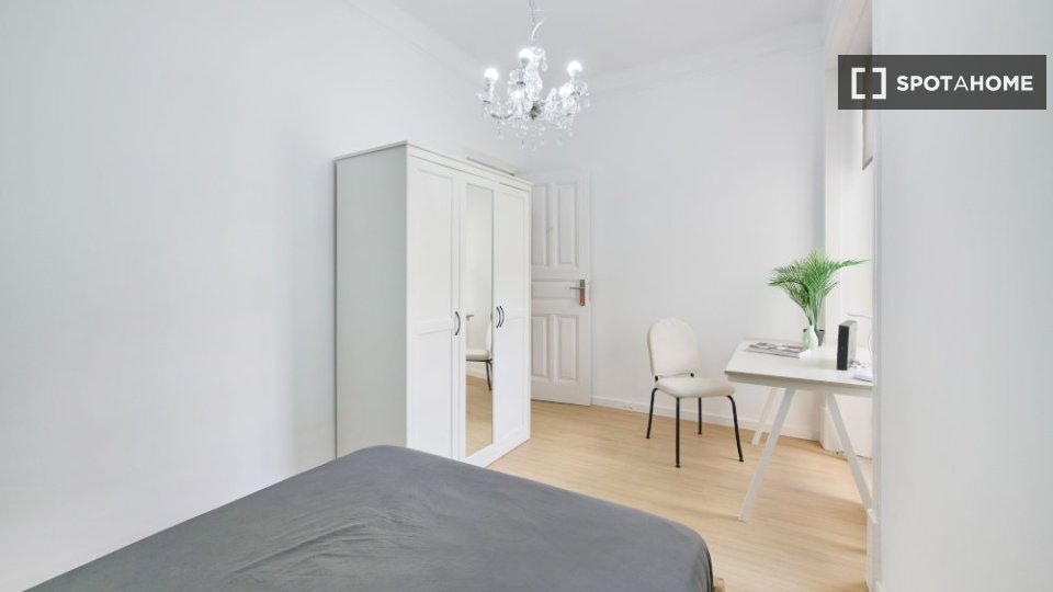 Double room Lisbon, 7 beds — photo 2