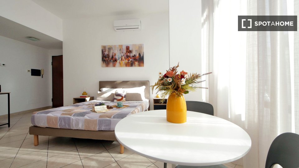 Apartment Rome, 1 bed — photo 5
