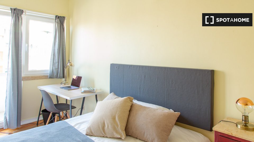 Double room Lisbon, 6 beds — photo 2