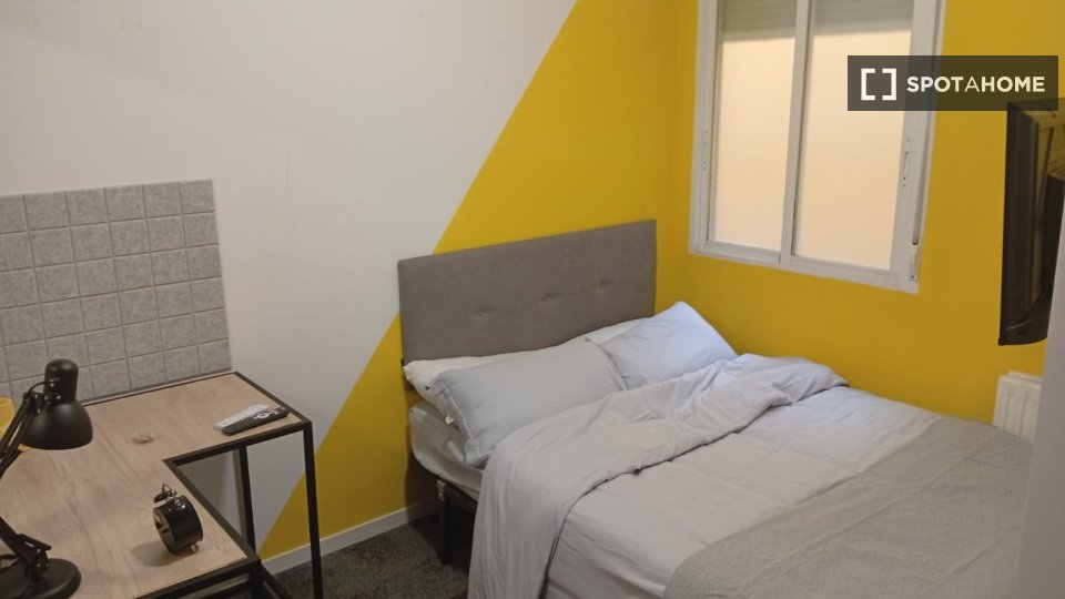 Double room Madrid, 8 beds — photo 12