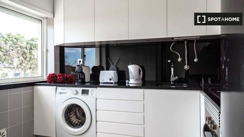Apartment Lisbon, 2 beds — photo 12