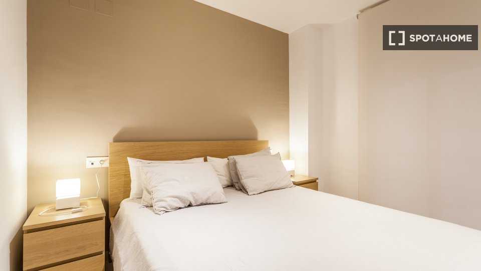 Apartment Valencia, 3 beds, 126m² — photo 17