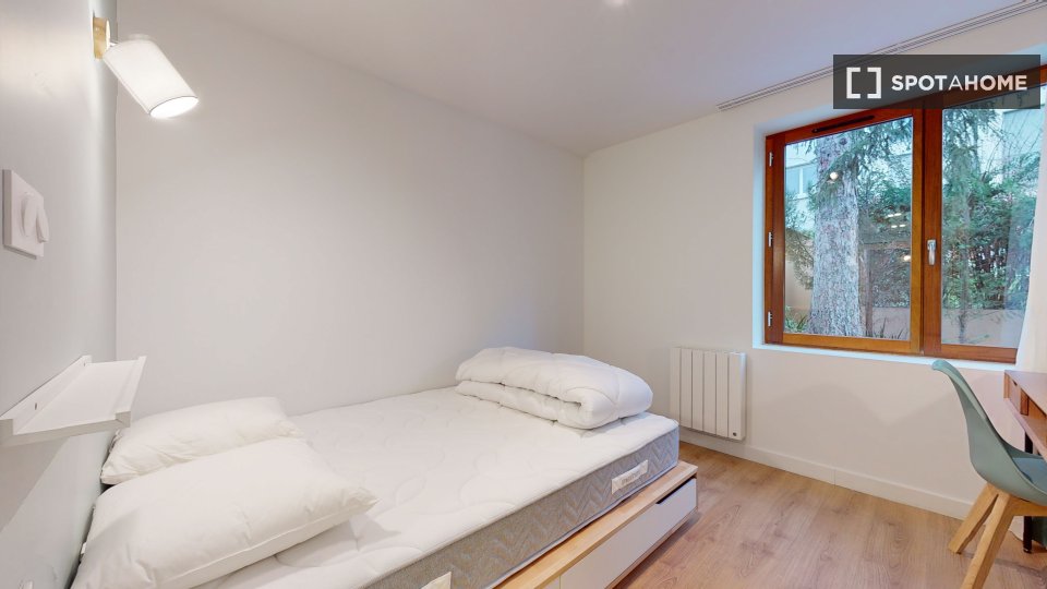Double room Lyon, 38 beds — photo 40