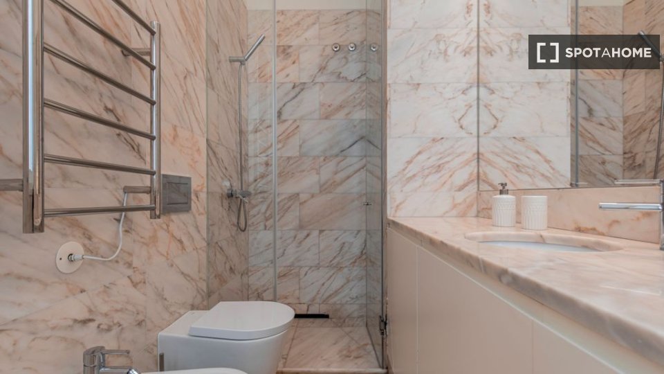 Apartment Lisbon, 1 bed — photo 8