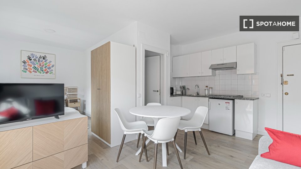 Apartment mono Barcelona, 35m² — photo 2