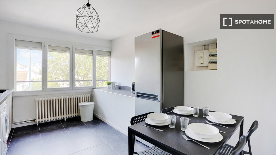 Double room Paris, 2 beds — photo 9