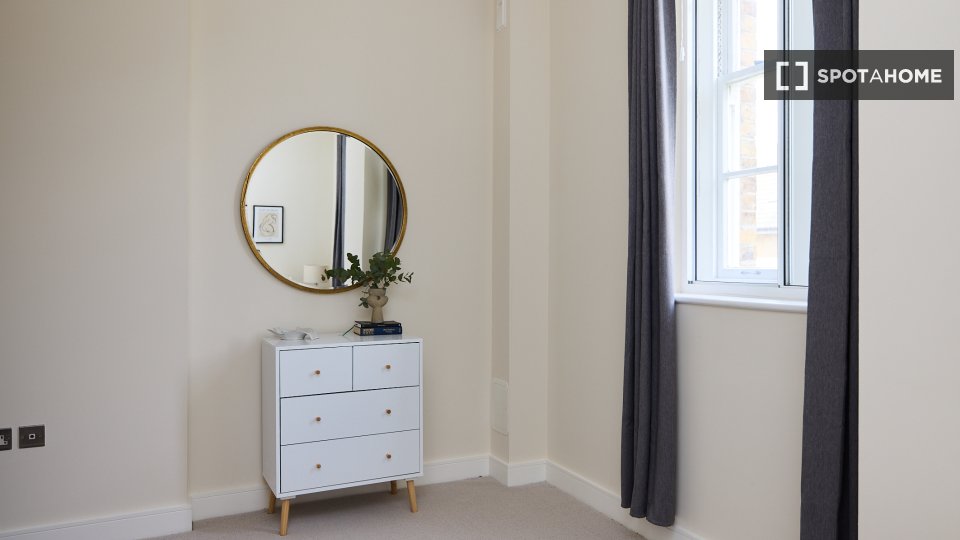 Apartment London, 2 beds, 84m² — photo 2