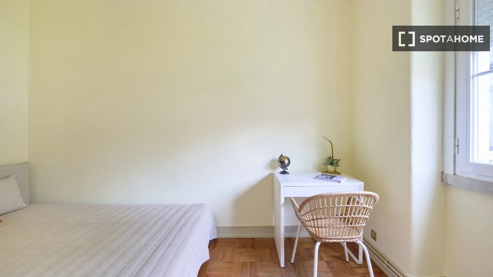 Double room Lisbon, 6 beds — photo 14