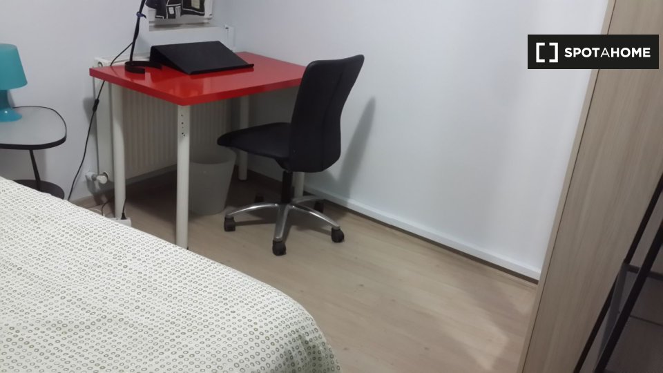 Double room Istanbul, 3 beds — photo 11