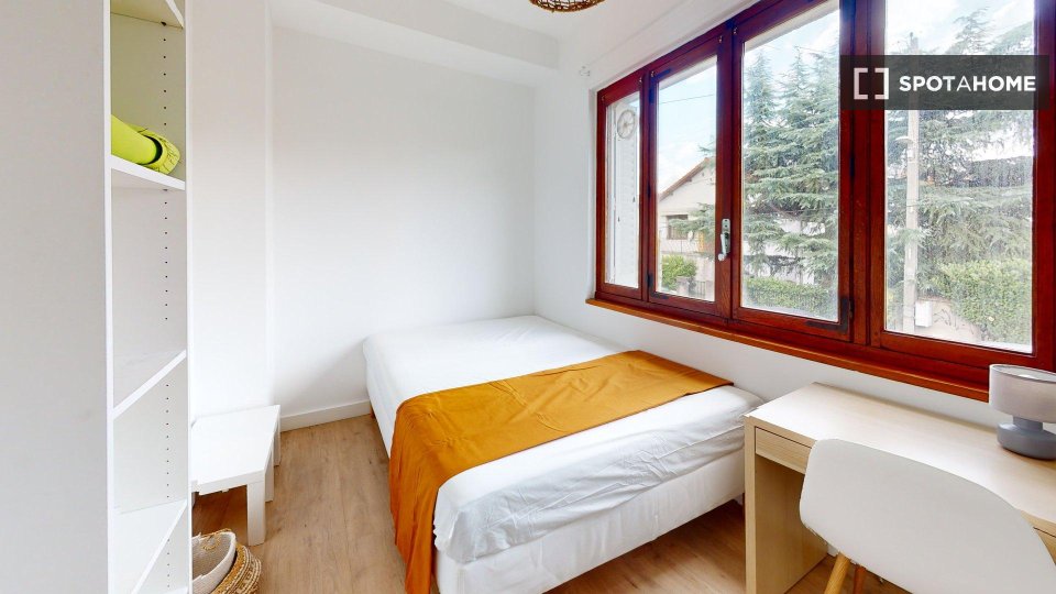 Double room Lyon, 6 beds, 116m² — photo 17