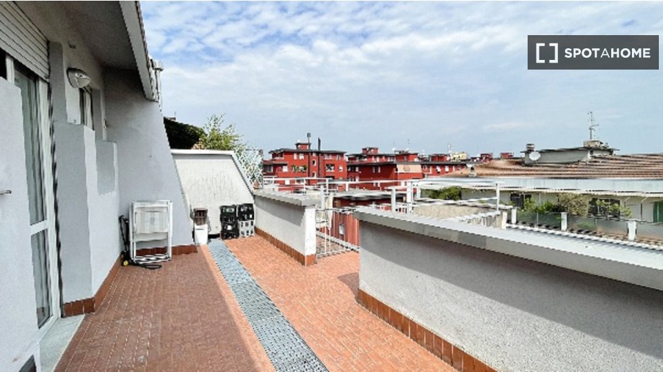 Apartment Milan, 1 bed, 61m² — photo 11