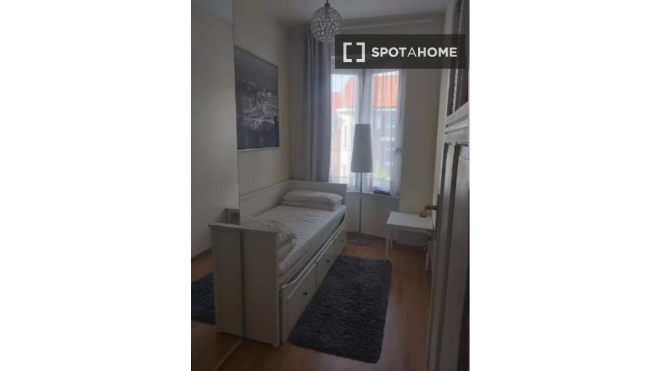 Double room Brussels, 5 beds, 210m² — photo 3