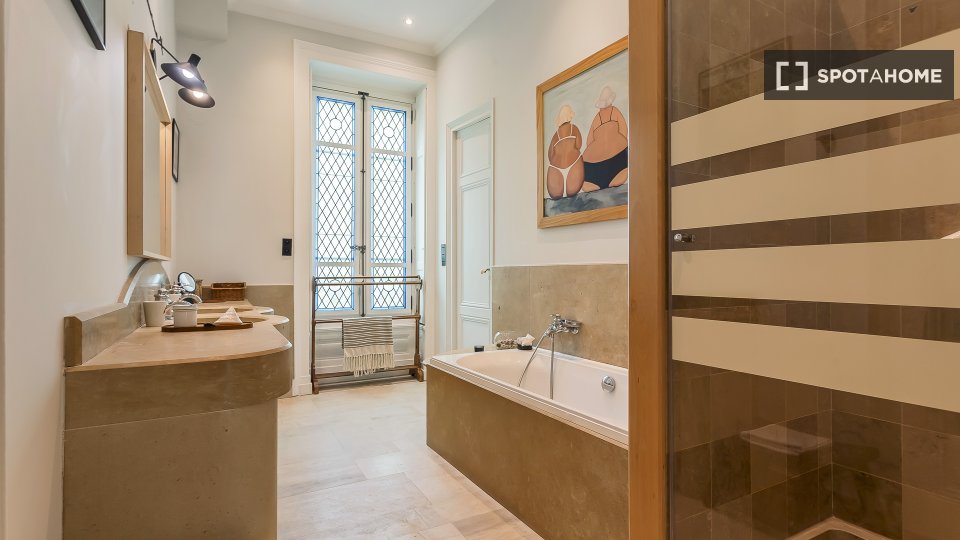 Apartment Lyon, 3 beds, 245m² — photo 7