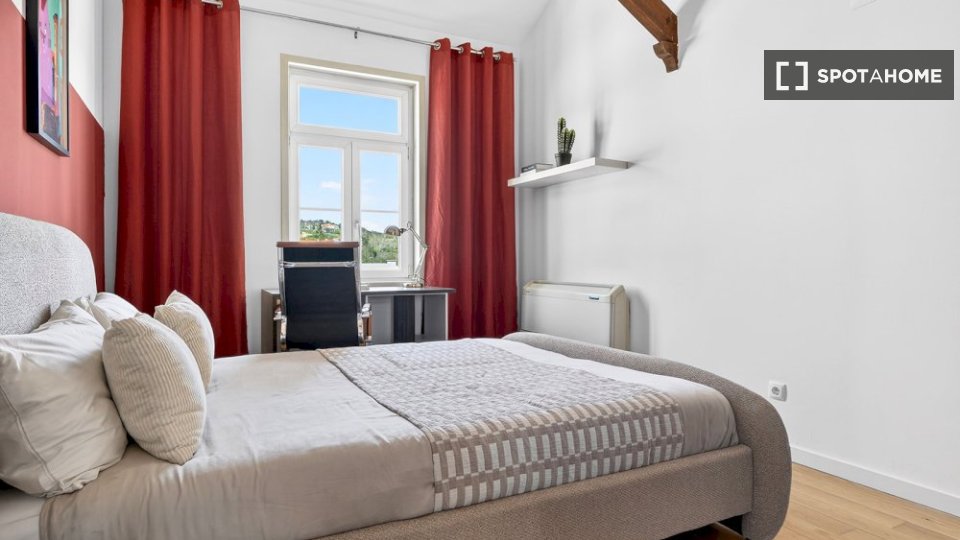Double room Lisbon, 10 beds — photo 1