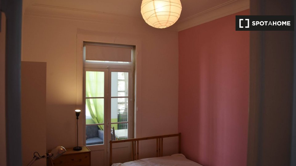 Double room Lisbon, 7 beds — photo 1