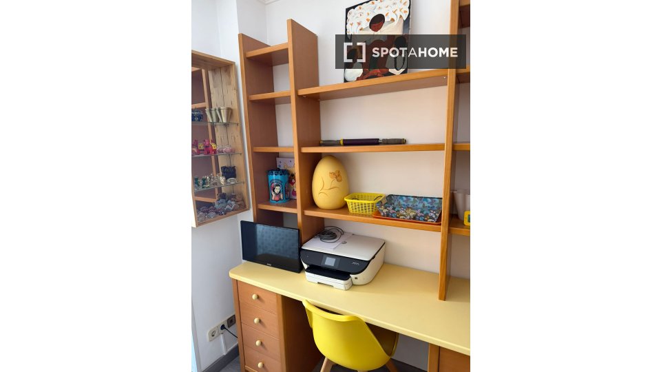 Double room Madrid, 5 beds — photo 10
