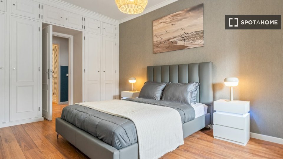 Double room Lisbon, 9 beds — photo 12
