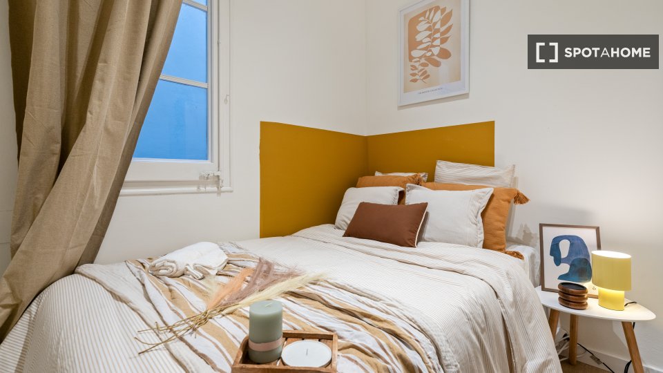 Double room Barcelona, 5 beds, 100m² — photo 49