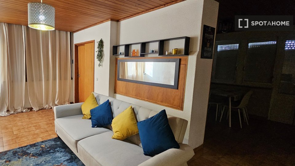 Apartment mono Lisbon, 95m² — photo 46