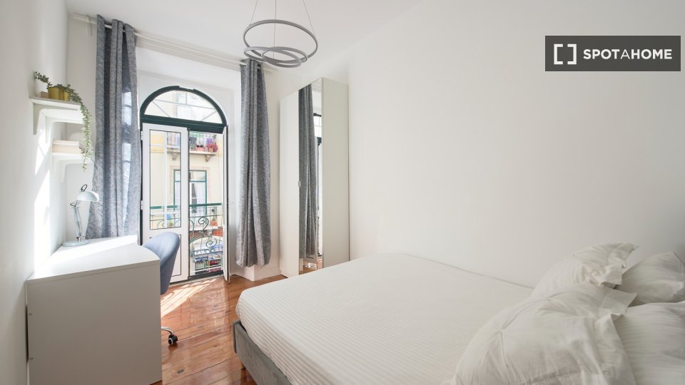 Double room Lisbon, 8 beds — photo 14