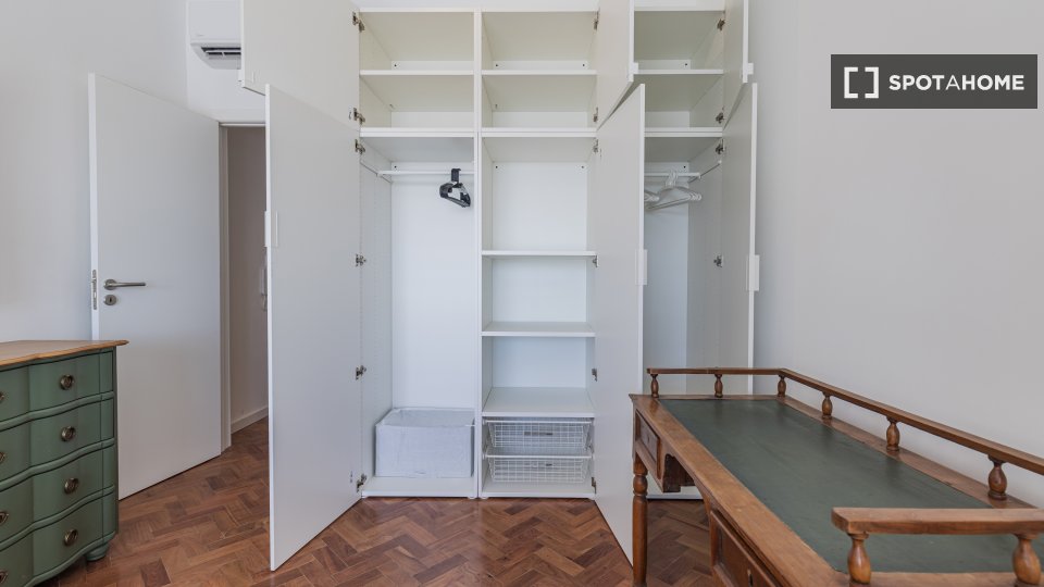 Apartment Lisbon, 2 beds — photo 19