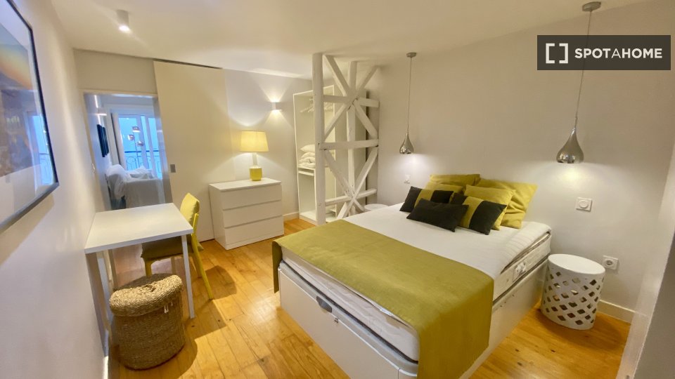 Apartment Lisbon, 1 bed — photo 37