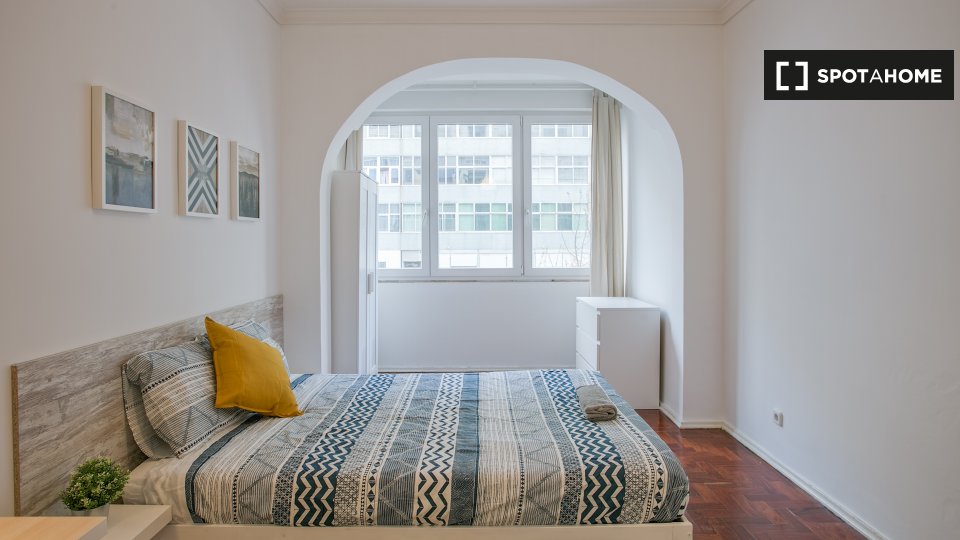 Double room Lisbon, 5 beds — photo 2